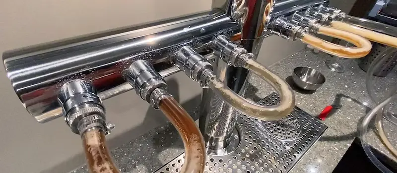 Tap tower cleaning with jumper lines
